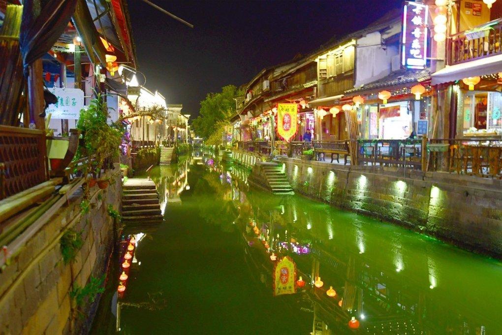 黄金AK闯迷宫