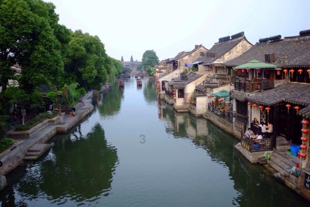 刚上市时产量高价低，元旦后价格回涨